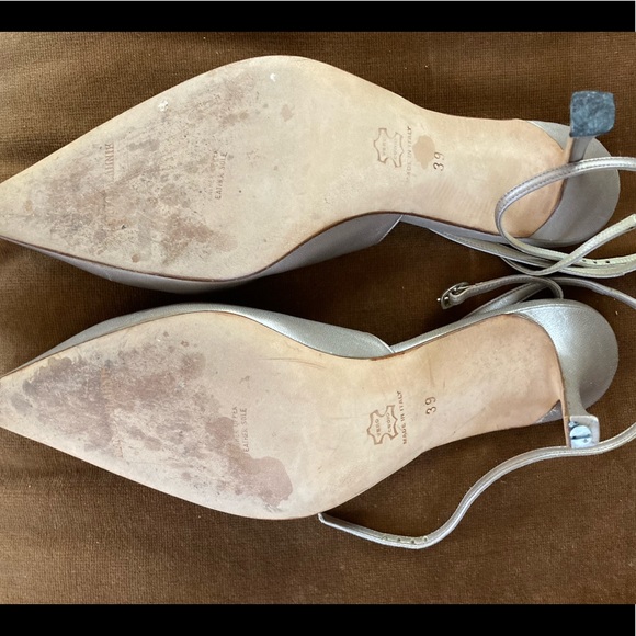Gold Manolo Blahnik strap heels - Picture 4 of 4